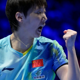王曼昱首登乒乓球女单世界第一