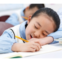 莫让电话手表成为困住儿童的“数字牢笼”