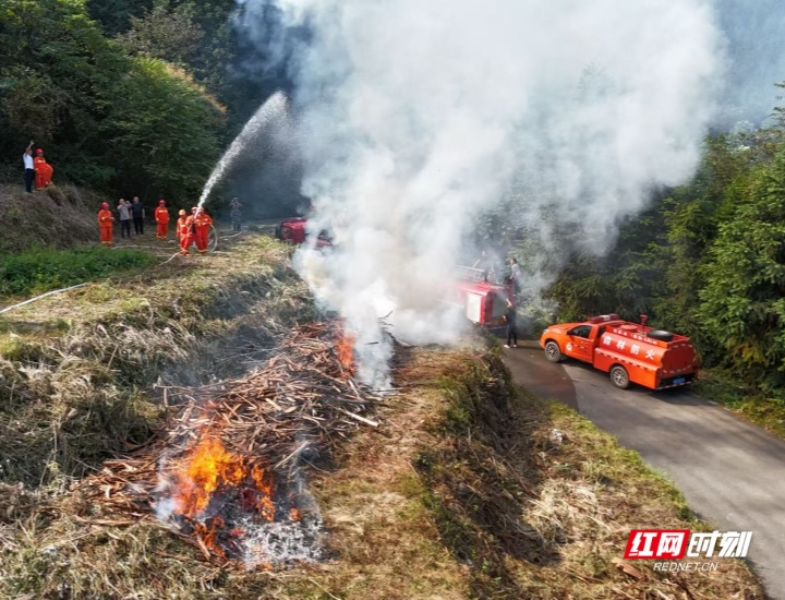永定区天门山镇:镇场联防护青山