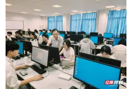 怀院师者⑮丨黄隆华：扎根湘西育桃李，勤勉笃行显担当
