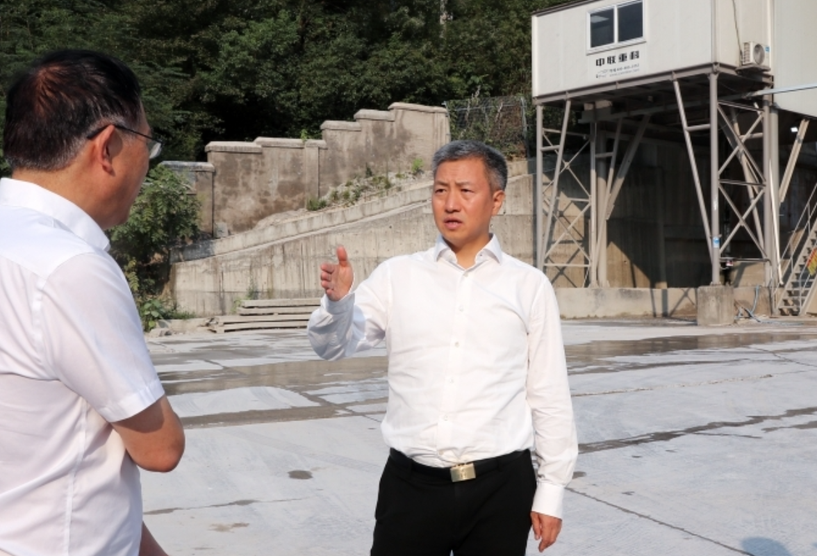 曾超群：层层压实责任 从严整改整治 确保生态环境质量持续改善