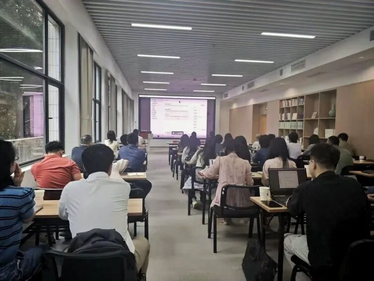 AI学习进入“第二季”，看党校青年如何再“进阶”——“青青工程”3.0第101次集中学习侧记