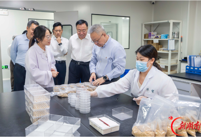 沈晓明调研国家中药材种质资源库建设工作