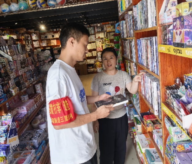 北湖区燕泉街道：暖心护航开学季  守护学子平安成长