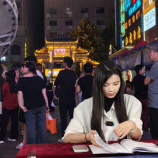 雁峰区：烟火集市揽英才 夜市送岗暖人心