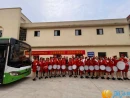 含浦街道九丰村：公交站点迁新址，便民办卡暖人心