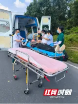 郴仰公路突发交通事故 北湖区鲁塘镇中心卫生院紧急救援