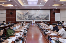曾超群：坚持内化于心外化于行 推动整改落实见行见效