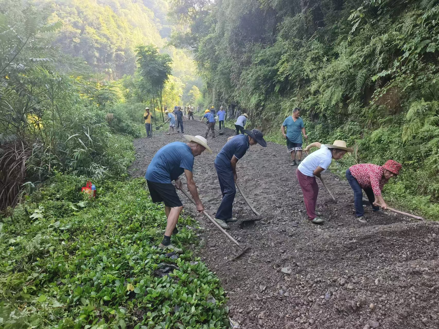 永定区谢家垭乡:用好以工代赈“金钥匙” 绘就乡村振兴新图景
