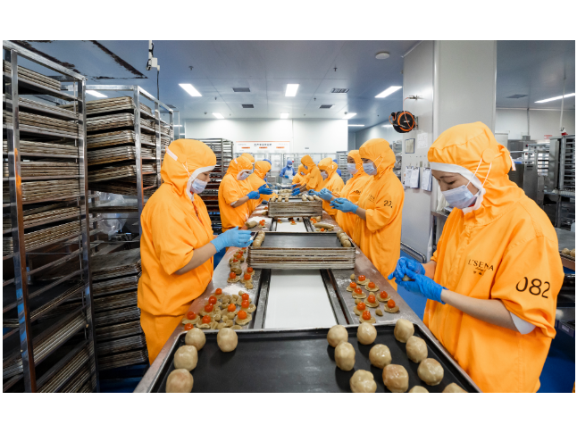 老牌经典PK新晋网红 中秋月饼味里的制造新意