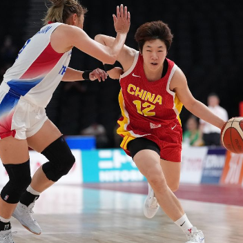 亚运会丨中国女篮首战大胜泰国队