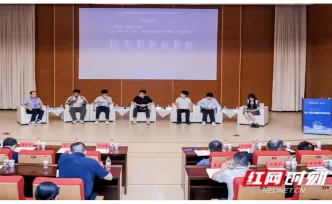 “好评中国”科创行暨圆桌沙龙举行 青年代表与专家学者共话AI时代评论发展