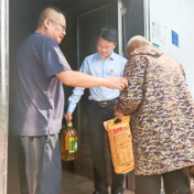 株洲市中医伤科医院一行赴攸县芳田村调研