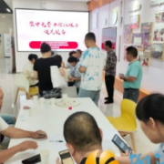梅溪湖街道润龙社区开展三代社保卡换发便民活动