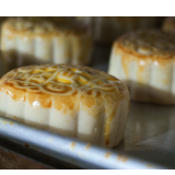 桂阳县：中秋佳节来临 传统月饼走俏市场
