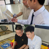 普及金融知识护航消费权益——工商银行岳阳长岭支行开展厅堂消保宣传活动