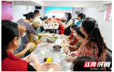 月饼香里话团圆 “联享福”中暖桑榆