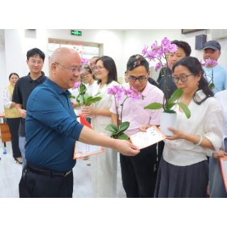 湘钢一中举行高中部2026-2027年度拜师活动