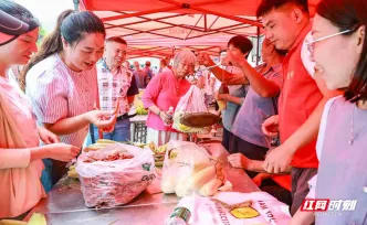 组图 | 临武县：包粽子比赛庆丰年迎中秋