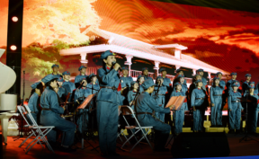 湖南信息职业技术学院迎新音乐思政课暨高雅艺术进校园活动举行