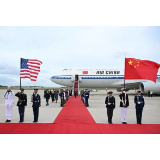 习近平抵达华盛顿，特朗普机场热情迎接