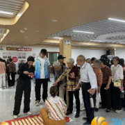 泽盛社区:双节同庆邻里乐 党群阵地聚人心