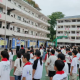 法治护航 安全童行——中方县司法局开展青少年法治教育宣传周进校园活动