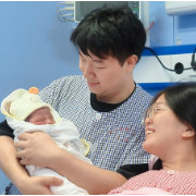 中秋节,湖南省妇幼保健院助产士坚守产房迎接新生命