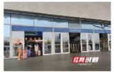 从“绕行”到“直进”，长沙火车南站东进站口改造后基本“零排队”
