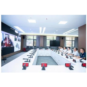何朝晖：抓实抓细安全防范举措 守护群众平安祥和过节