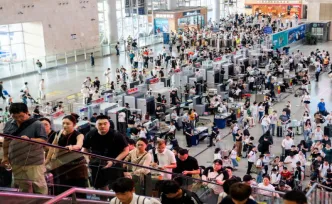 中秋假期第三日，长沙南站通宵运营，湖南预计发送旅客66.1万人次