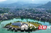 花垣边城茶峒古镇中秋氛围感拉满