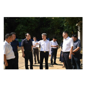 曾超群赴涟源市督导溶洞污染问题排查整治工作