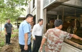 贺辉暗访畜禽养殖污染问题整改工作