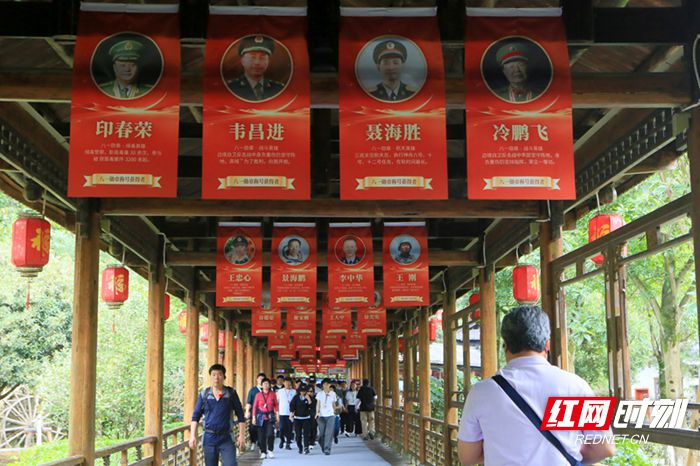 祝福祖国，致敬功勋！张家界黄龙洞景区国庆系列文旅活动即将启幕
