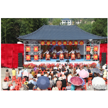 新化县田坪镇联盟村举办首届文艺汇演 3000村民共赴团圆盛会