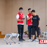 高校科普资源下沉中小学 湖南铁道职院这场活动“科技感”拉满