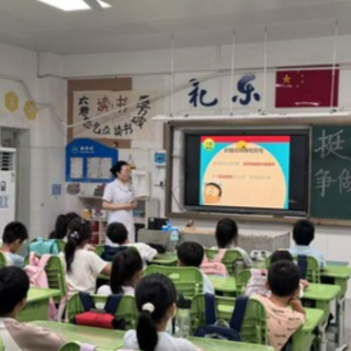 争做挺拔 “小青松”！医师家长走进长沙小学科普脊柱健康