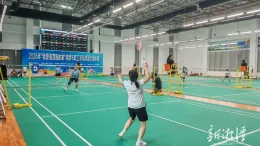 湘潭市职工羽毛球混合团体赛开幕