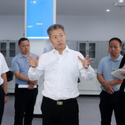 曾超群赴双峰县调研综治中心规范化建设和运行工作
