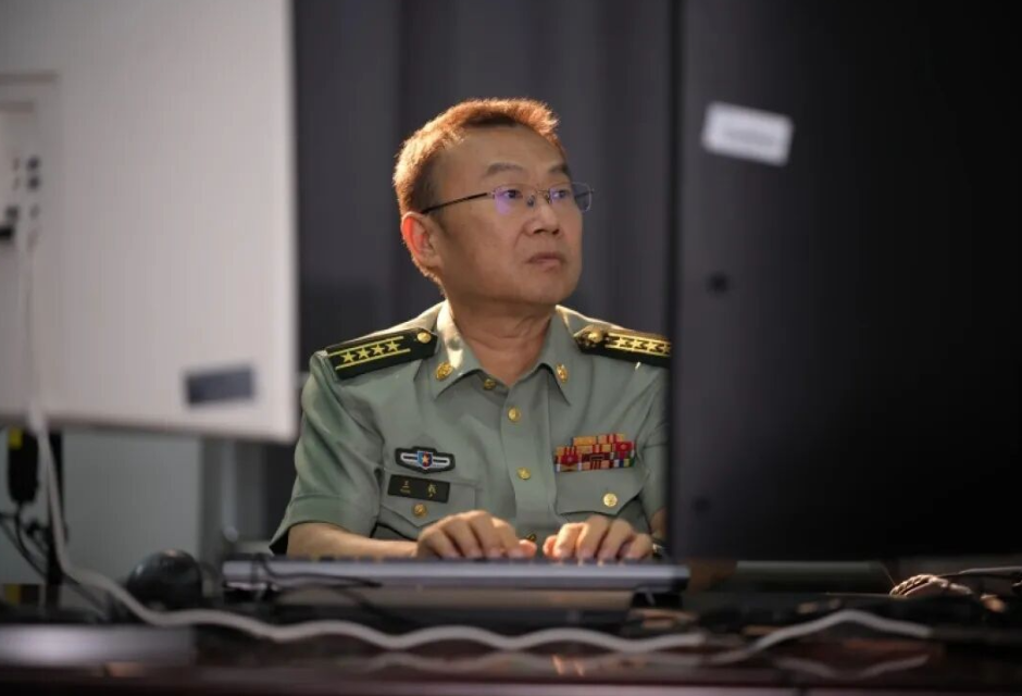 他把一生站成高地——“时代楷模”王戟同志先进事迹报告会侧记