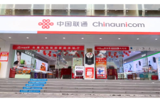 新机首发遇上“联通客户日” 中国联通湘西州分公司以服务先行践行“一心为您”