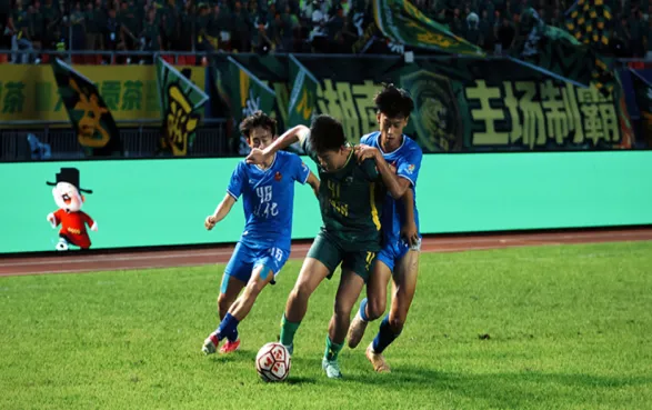 湘超第九轮：郴州队主场6比0大胜怀化队
