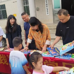 株洲中院:党建赋能乡村振兴 爱心助学助农暖民心