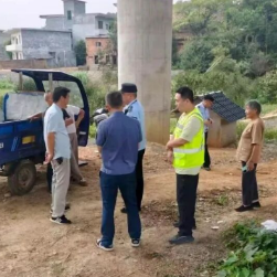 茶常高速桥下空间清出“一片清朗”