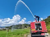 临武县水东镇：消防车变身“送水车” 抗旱送水解民忧