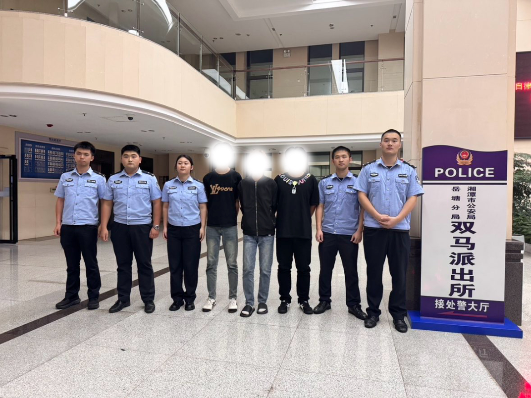 湘潭公安4小时速破车内现金被盗案