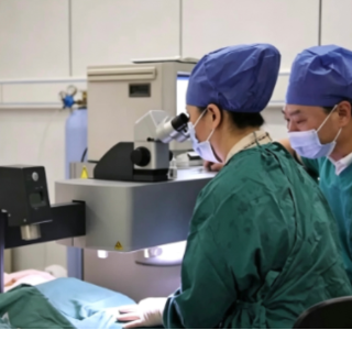 医疗服务提升年丨永州职院附属医院眼科准分子中心国庆坚守为患者圆摘镜梦