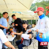 国庆游张家界|张家界黄龙洞景区: 志愿服务护航国庆假期 真诚奉献温暖游客旅途