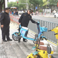 国庆坚守不“打烊” 开福城管护航假期城市秩序与安全